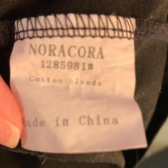 Nora Cora v neck top with 3/4 zipper front detail. - Picture 9 of 10